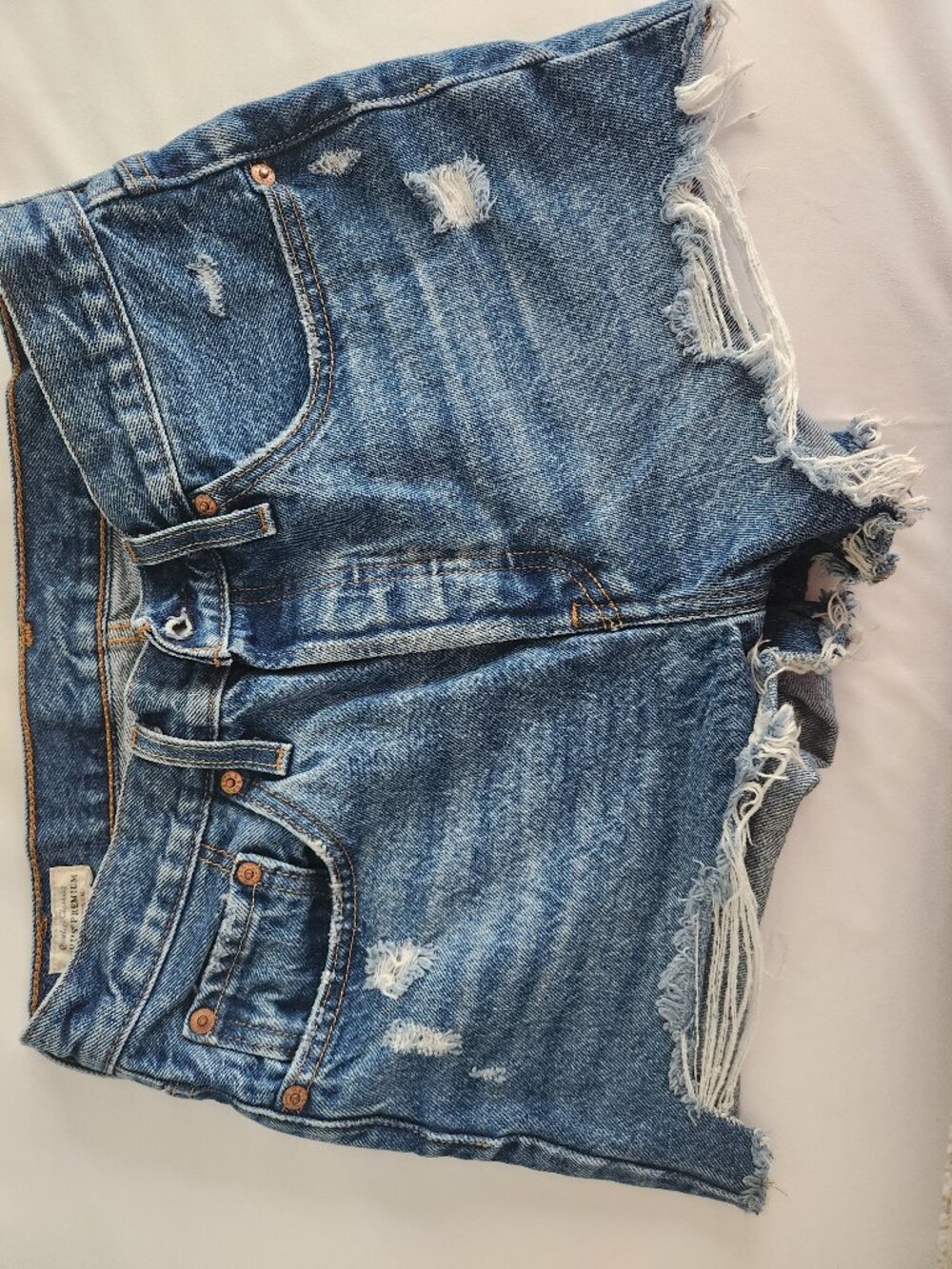 Levi’s Women's Mid-Rise Cut-Off Micro Shorts ✨